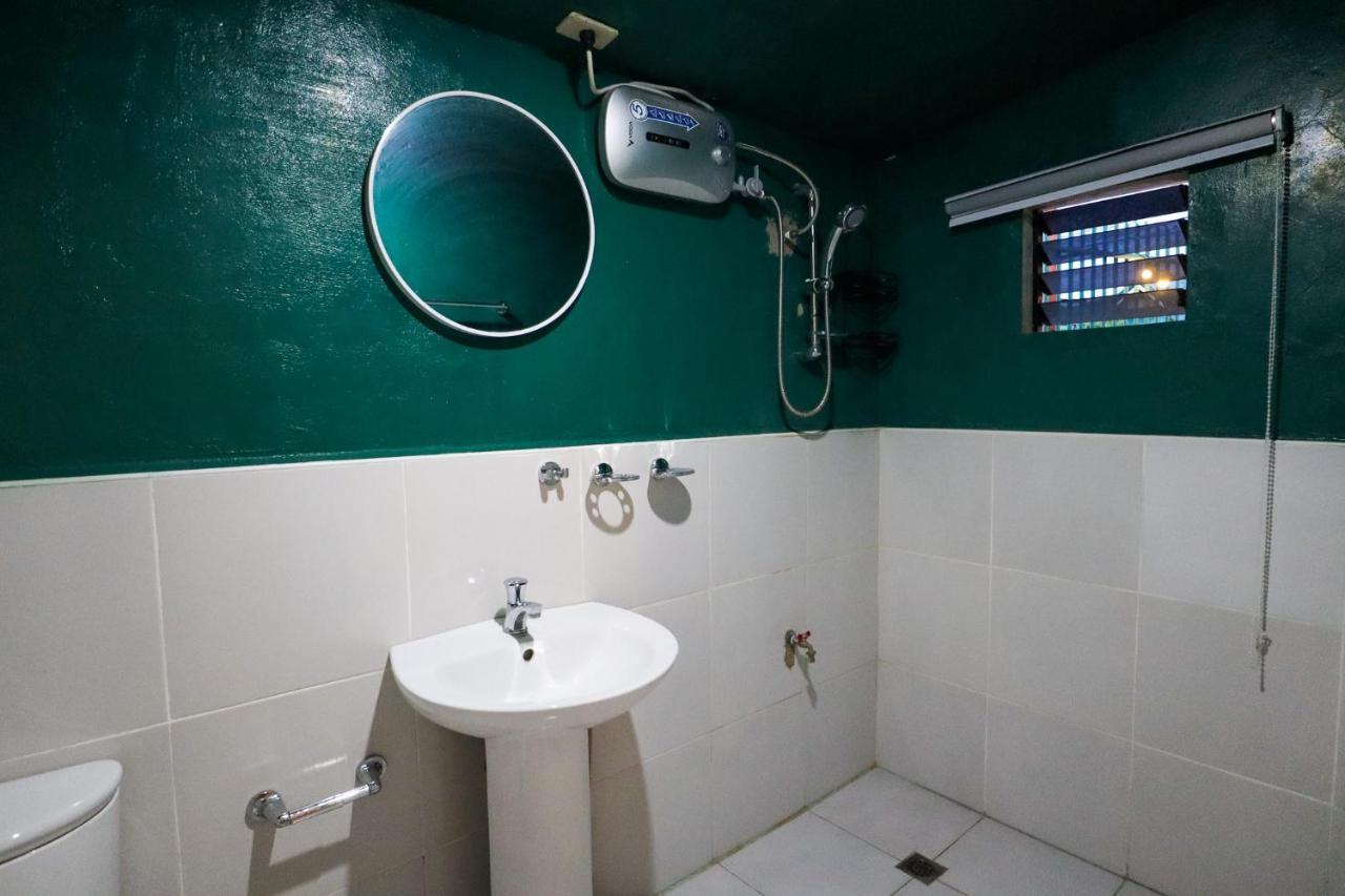 Ocean Breeze Hostel By Daily Sweet Moalboal Ngoại thất bức ảnh