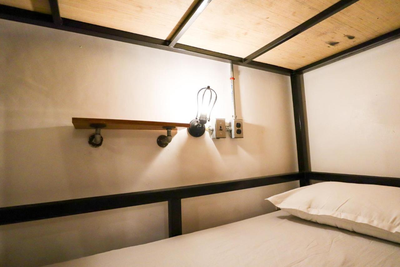 Ocean Breeze Hostel By Daily Sweet Moalboal Ngoại thất bức ảnh