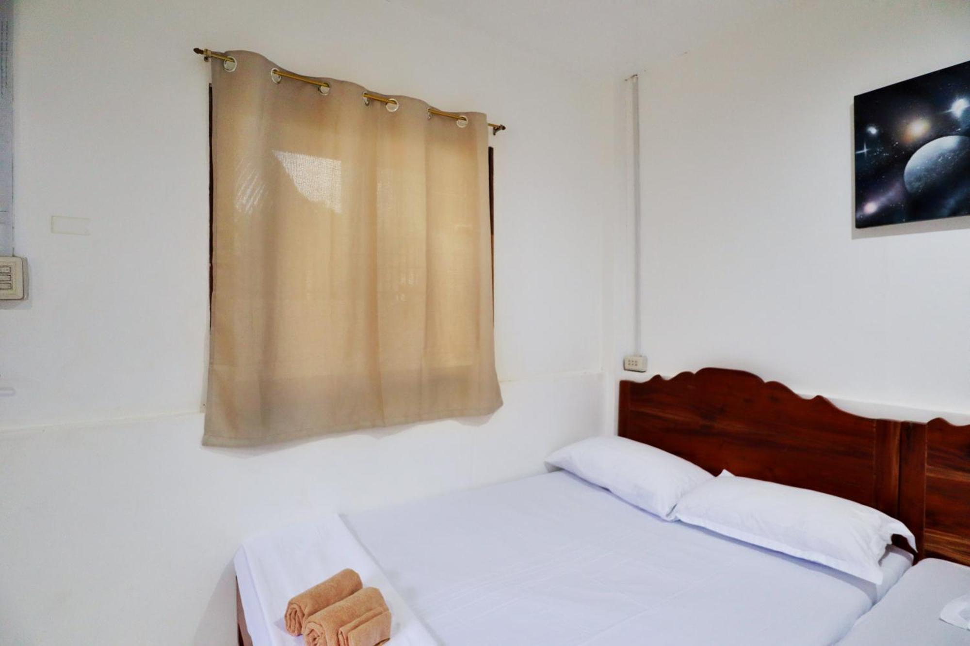 Ocean Breeze Hostel By Daily Sweet Moalboal Ngoại thất bức ảnh